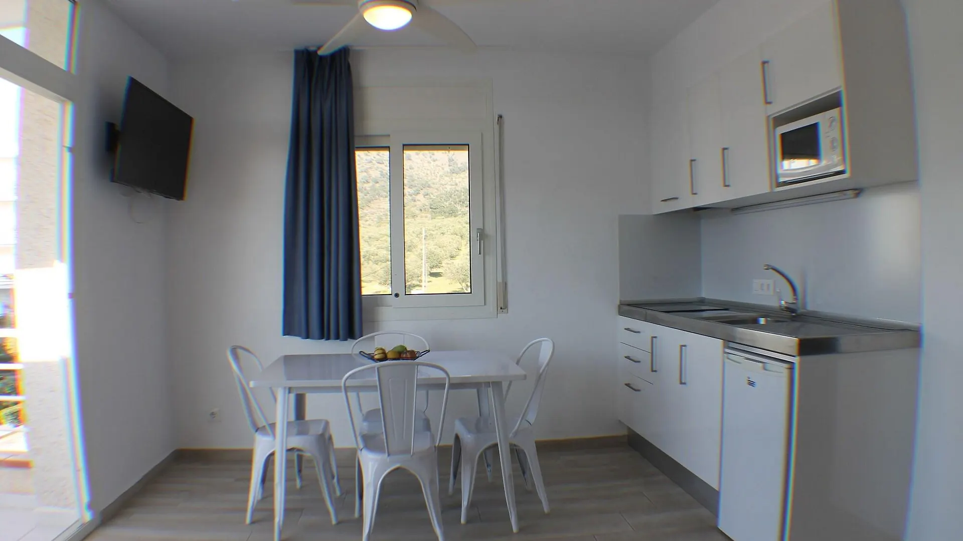 Agi Rescator Apartments Roses Spanyolország