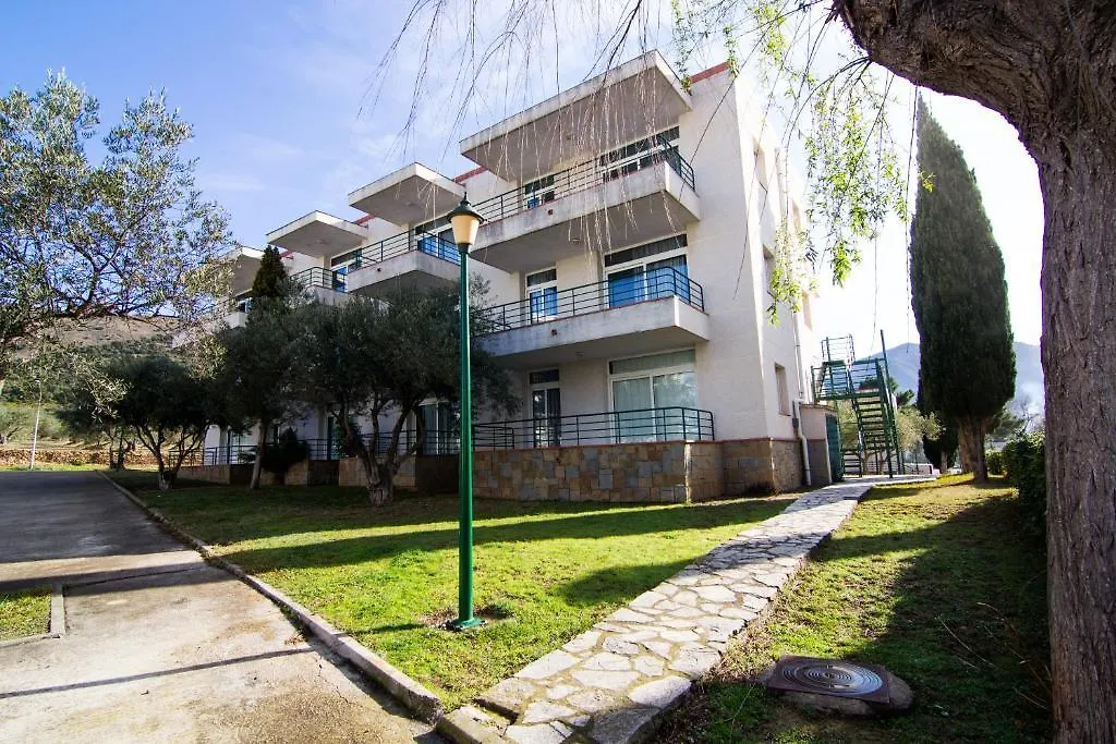 Agi Rescator Apartments Roses 0*,