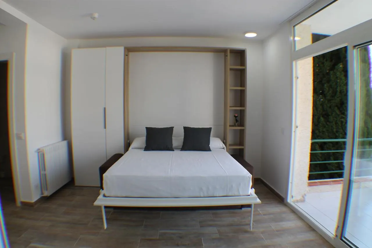 Agi Rescator Apartments Roses